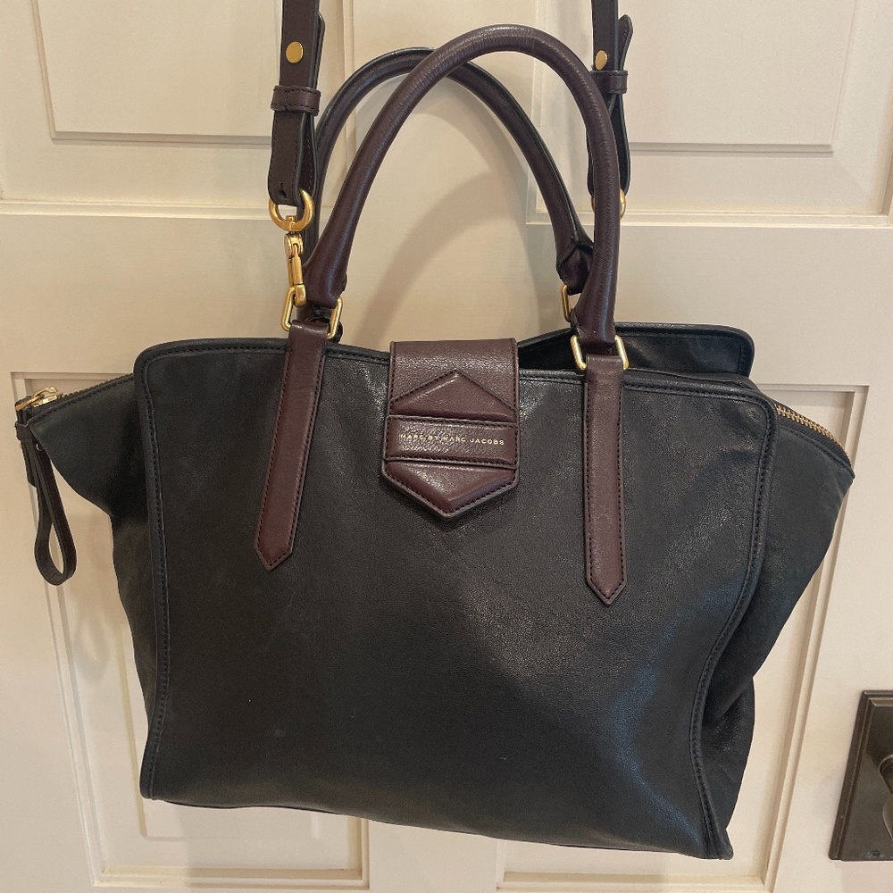 Marc by Marc Jacobs leather handbag